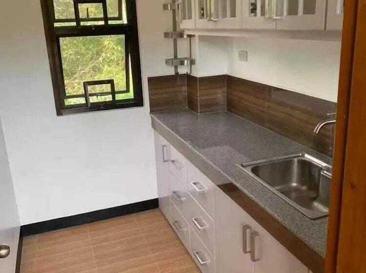 هتل Tatay Seseng S Apartment