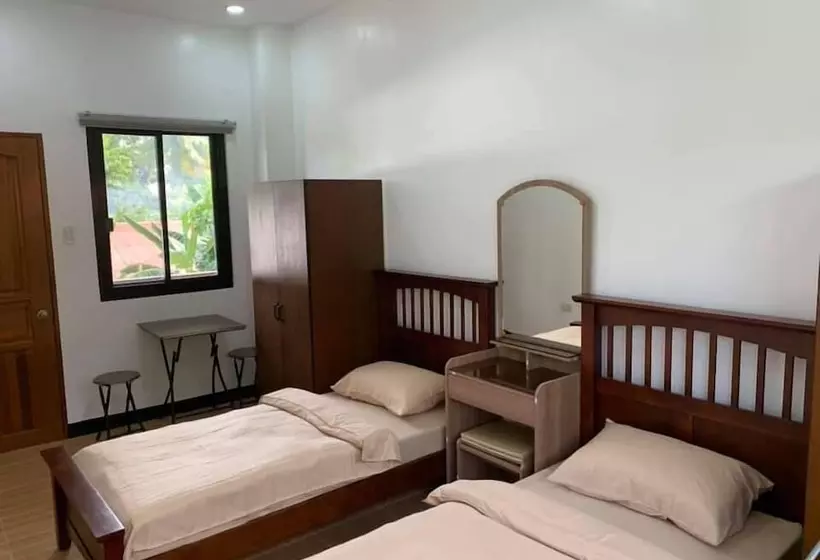 هتل Tatay Seseng S Apartment
