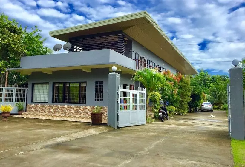 هتل Tatay Seseng S Apartment