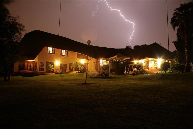 ペンション Nice By Nature