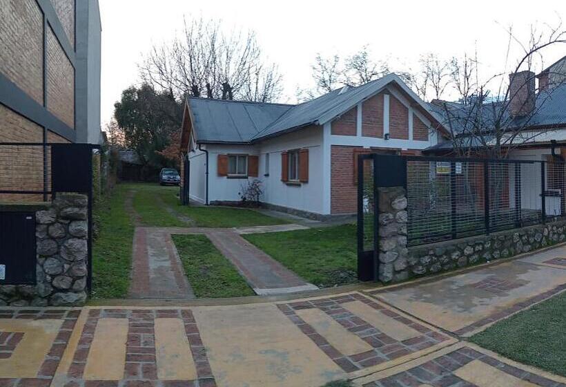 هتل Las Tejuelas   B&b Patagónico