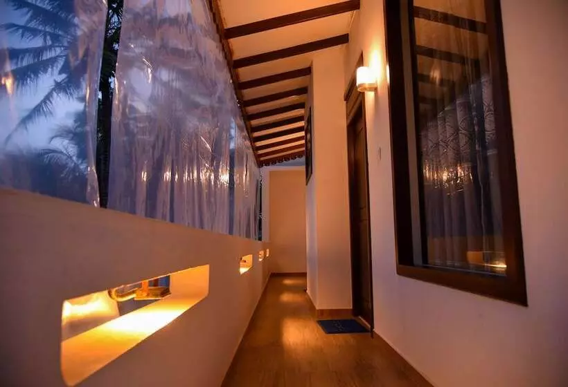 Hotelli Wagon Wheel Inn   Hostel