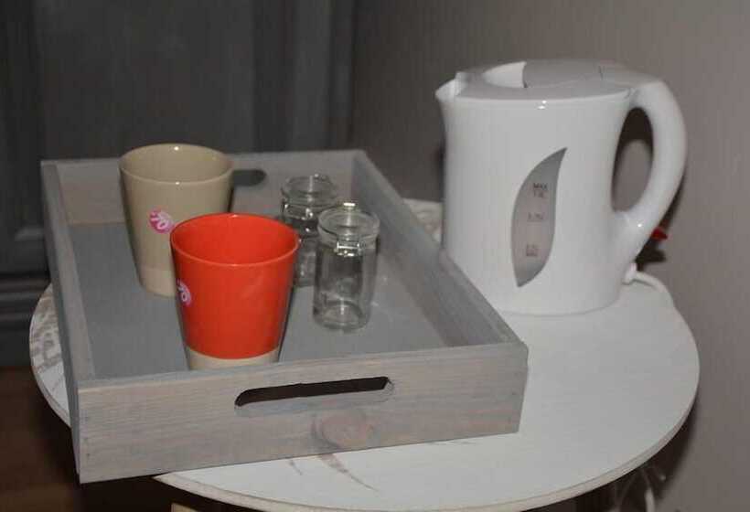 تختخواب و صبحانه L Hôte Des Géants