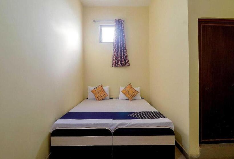 Hotell Spot On 62709 Rainbow