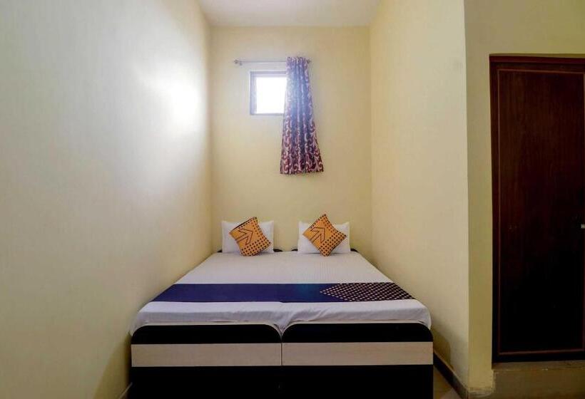 Hotell Spot On 62709 Rainbow