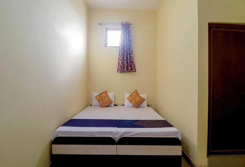 Hotell Spot On 62709 Rainbow