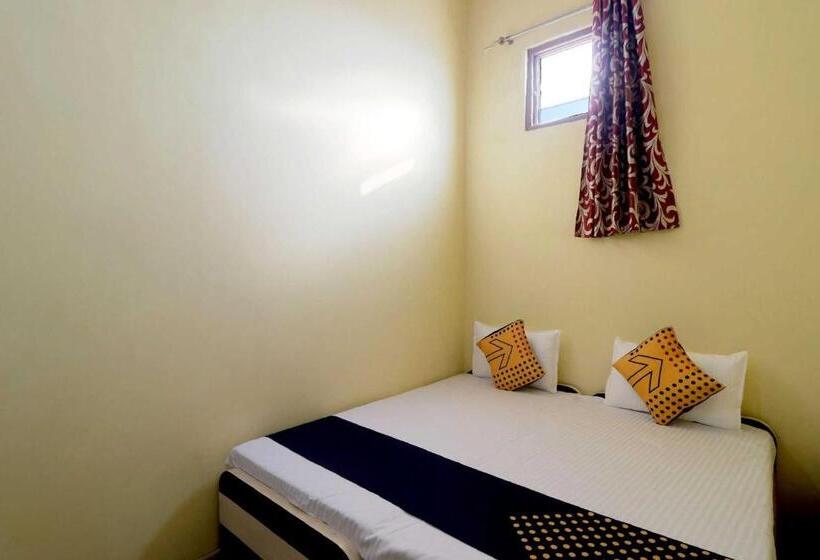 Hotell Spot On 62709 Rainbow