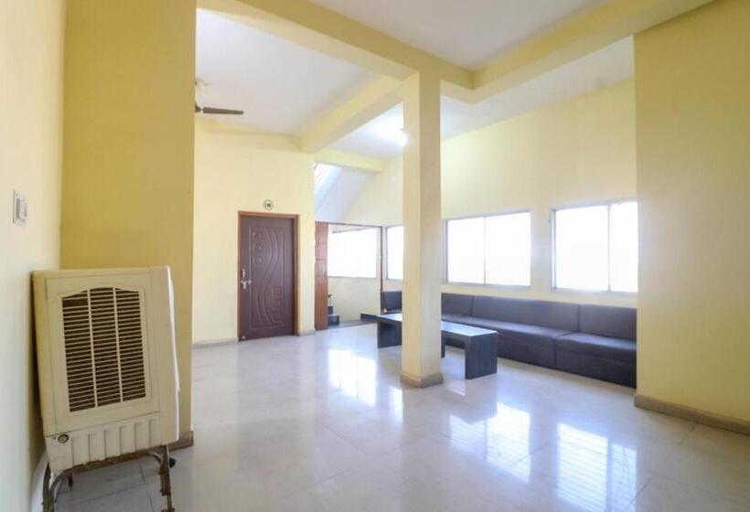 Hotell Spot On 62709 Rainbow