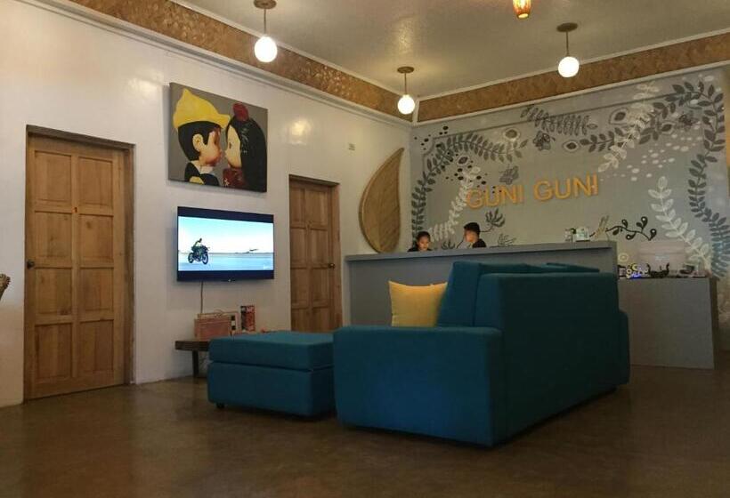 Guni Guni Hostel