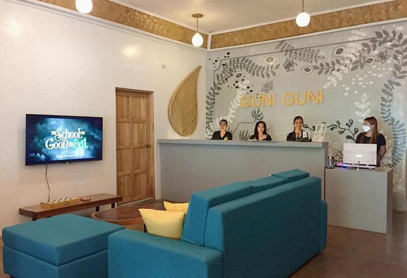 Guni Guni Hostel