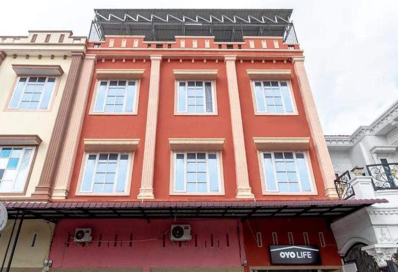 فندق Oyo Life 2091 Aldjafira Homestay Setiabudi Syariah
