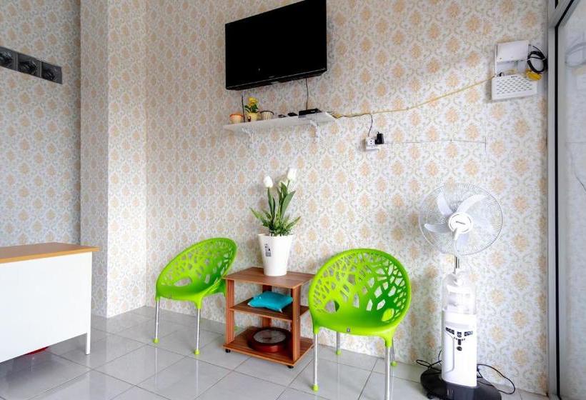 فندق Oyo Life 2091 Aldjafira Homestay Setiabudi Syariah