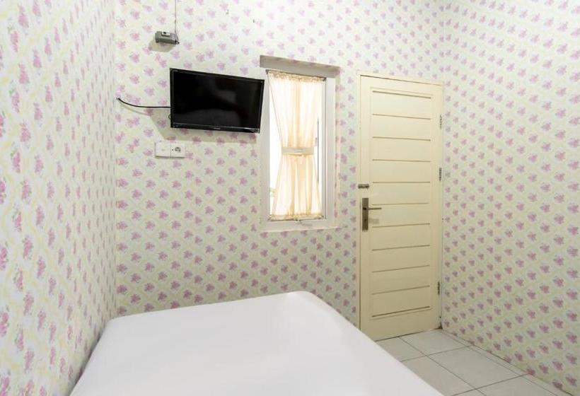 فندق Oyo Life 2091 Aldjafira Homestay Setiabudi Syariah