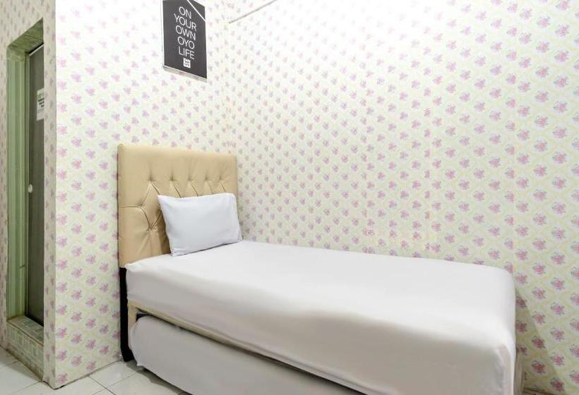 فندق Oyo Life 2091 Aldjafira Homestay Setiabudi Syariah