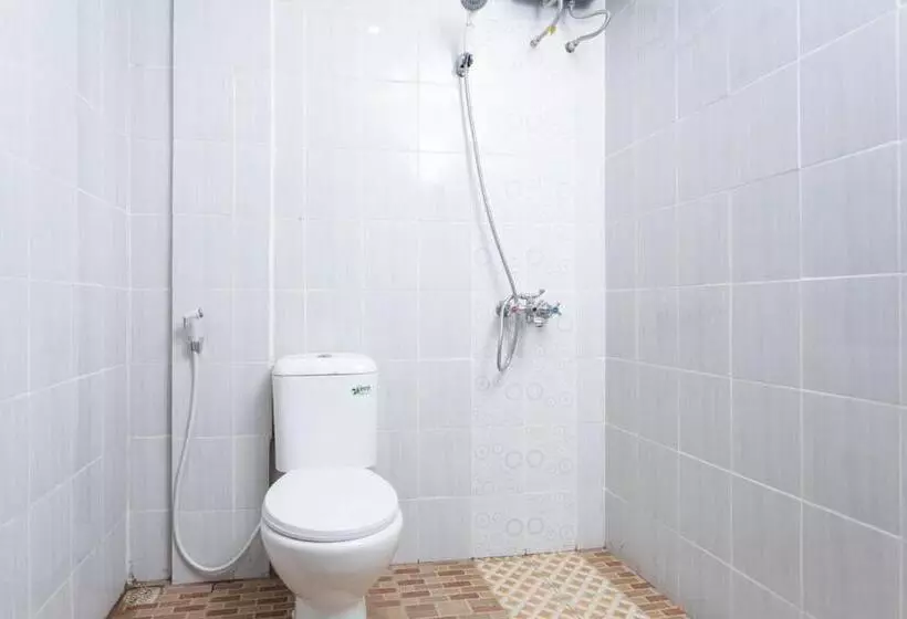 Majatalo Reddoorz Hostel @ Malang City Center 2