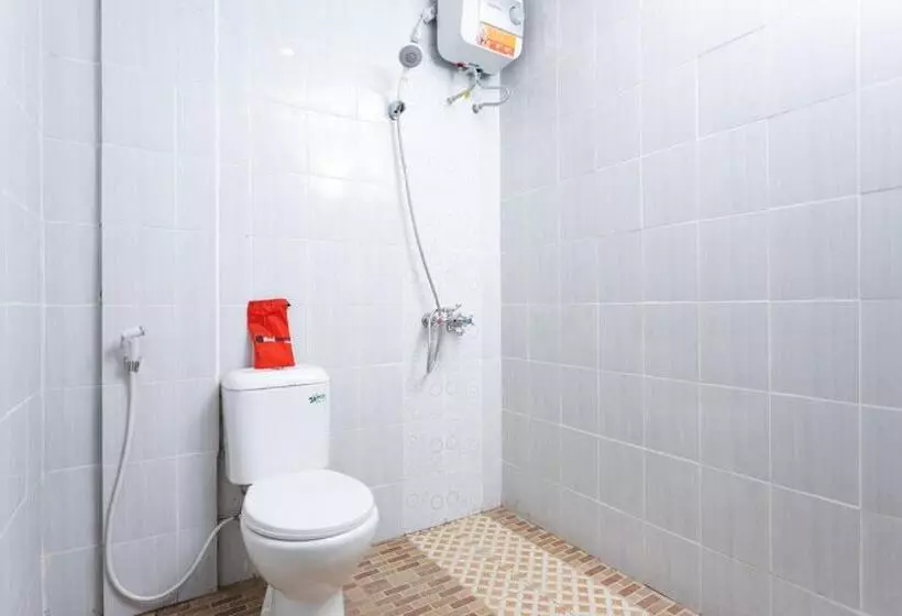 Majatalo Reddoorz Hostel @ Malang City Center 2