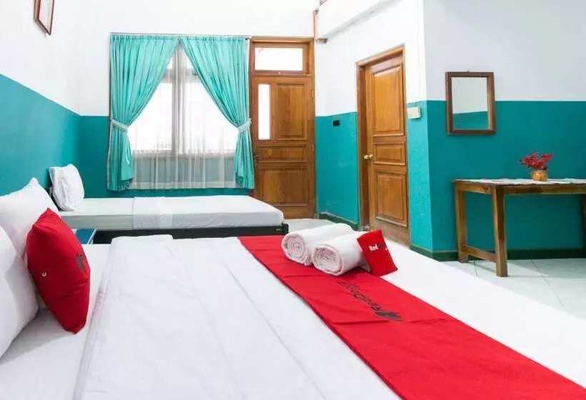 Majatalo Reddoorz Syariah Near Alun Alun Magelang Bayeman