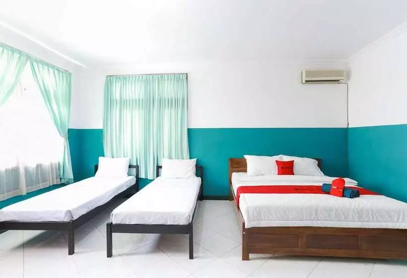 Majatalo Reddoorz Syariah Near Alun Alun Magelang Bayeman