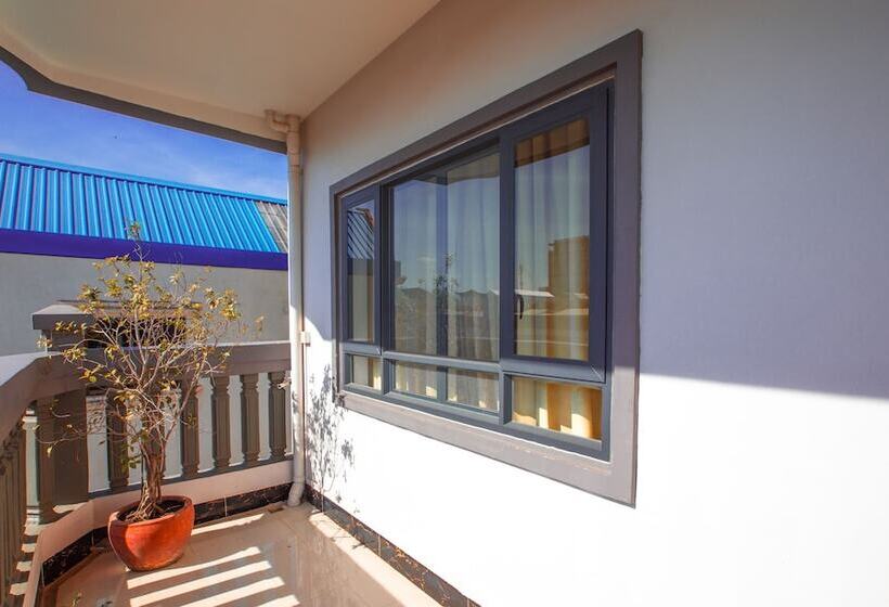 هاستل Cambodia Eren