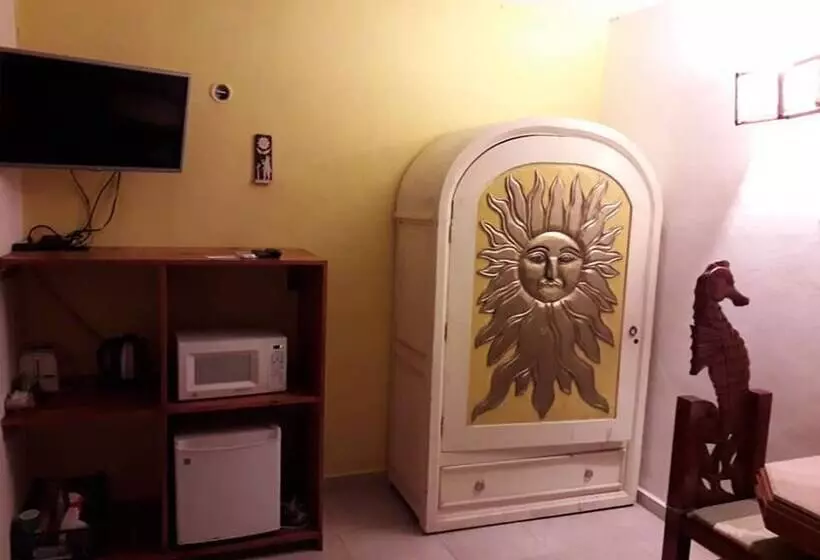 تختخواب و صبحانه Cancun Guest House 3 Near Ado Bus Terminal And 25 Min From/to Airport By Shuttle