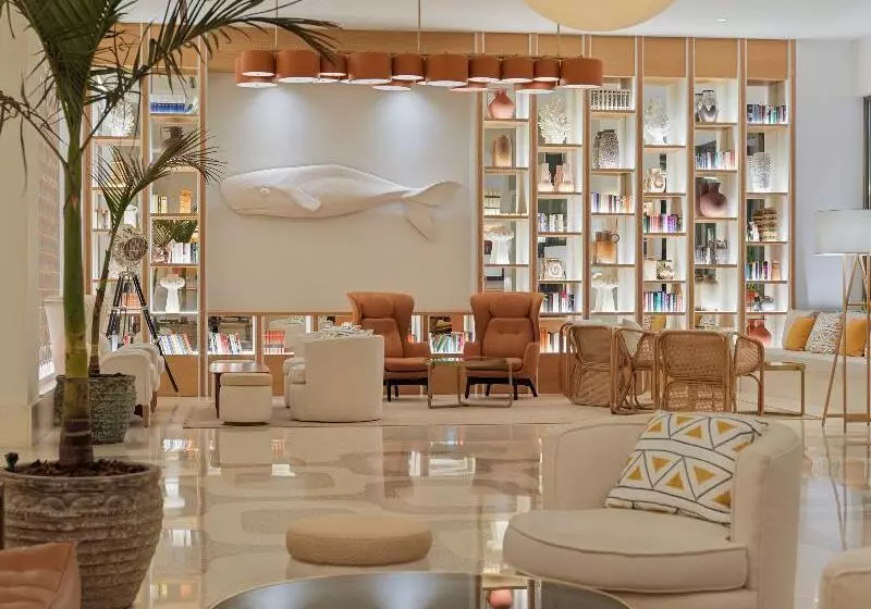 Hotelli H10 Porto Poniente 4* Sup