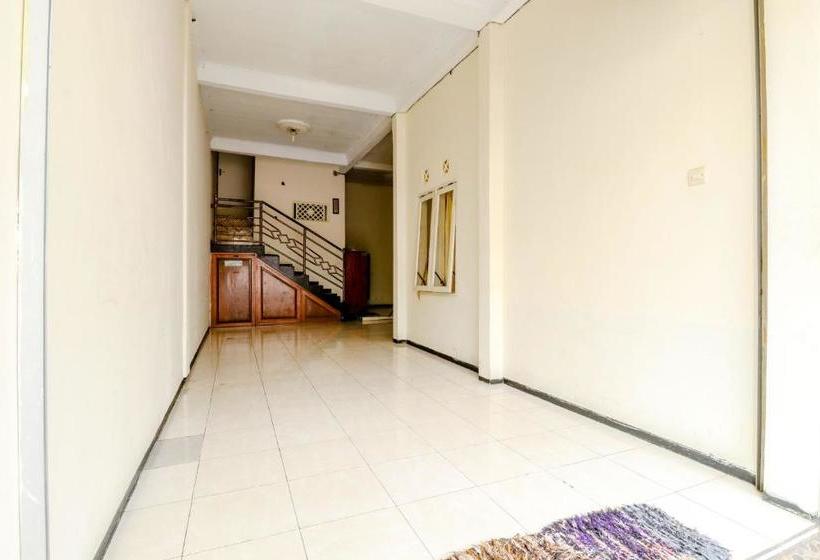 Hotel Villa Pramudya