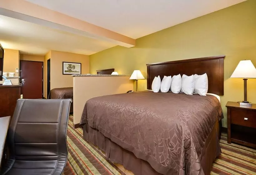 Отель Best Western Wilsonville Inn & Suites