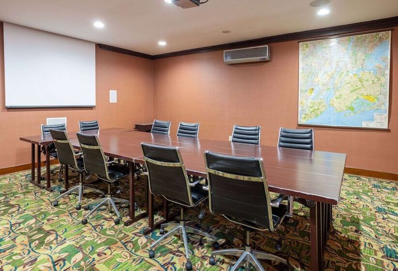 Days Hotel By Wyndham North Bergen