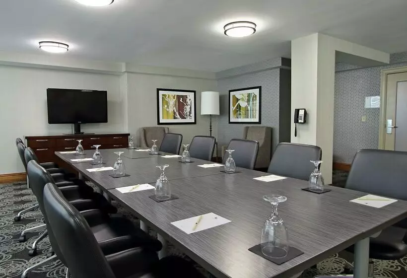 Doubletree By Hilton Hotel Newark Ohio