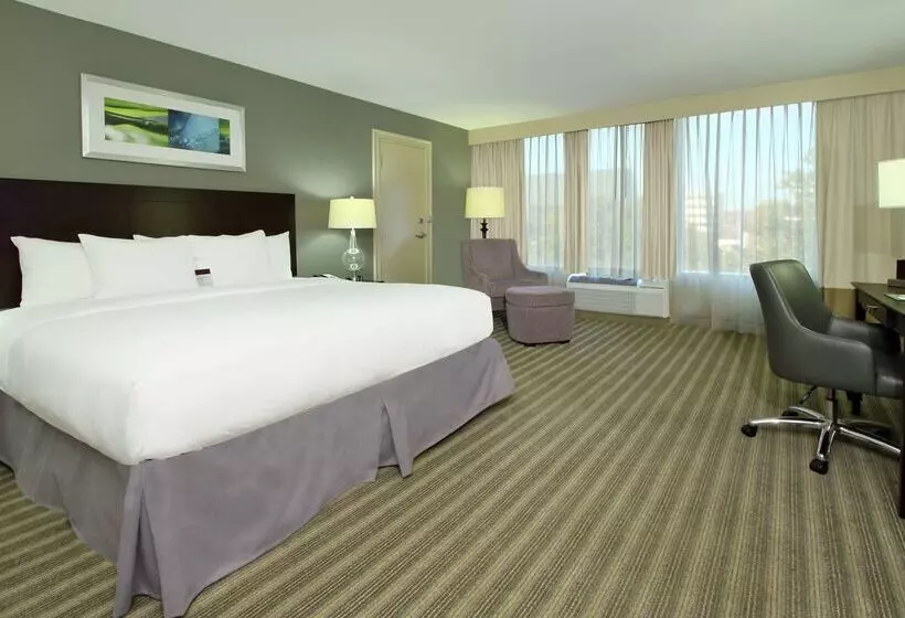 Doubletree By Hilton Hotel Newark Ohio