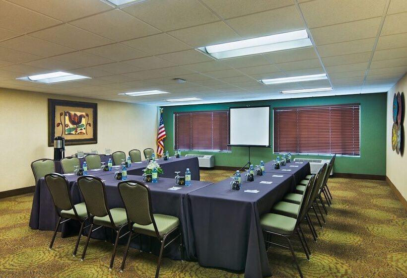 ホテル Oxford Suites Hermiston