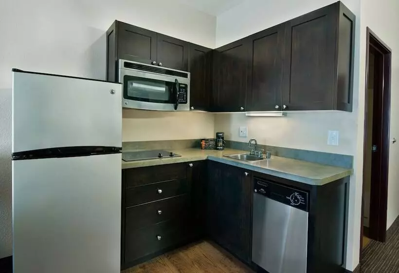 Отель Oxford Suites Hermiston