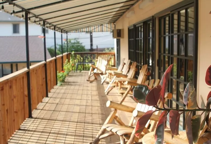 Hotelli Peach Tree Inn