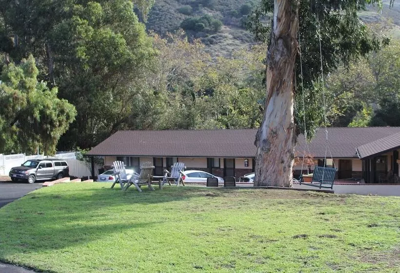 Hotelli Peach Tree Inn