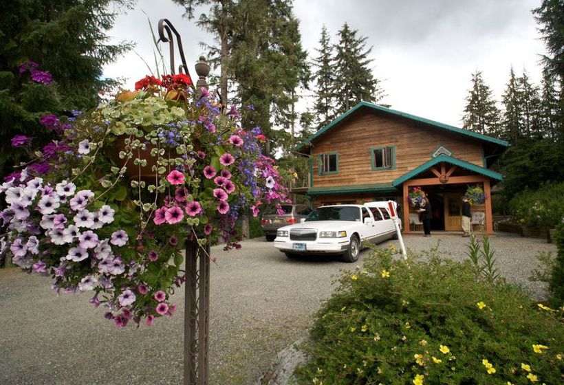 Отель Pearsons Pond Luxury Inn & Adenture Spa