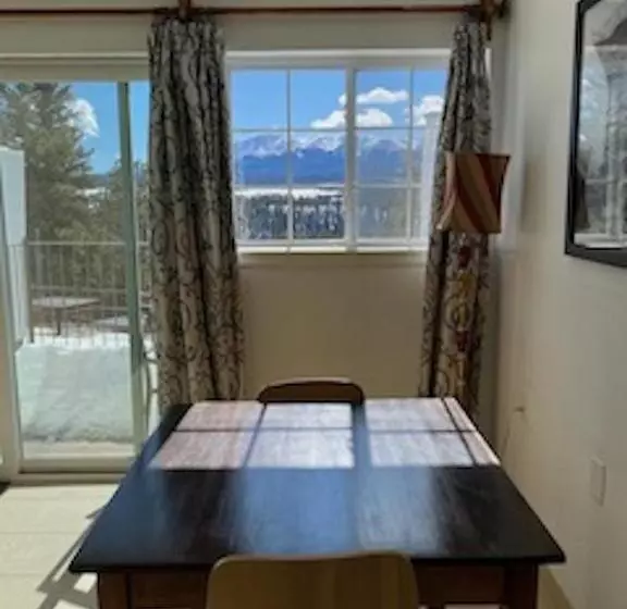 בית מלון כפרי Pikes Peak Paradise Bed And Breakfast