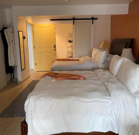 Отель Pikes Peak Paradise Bed And Breakfast