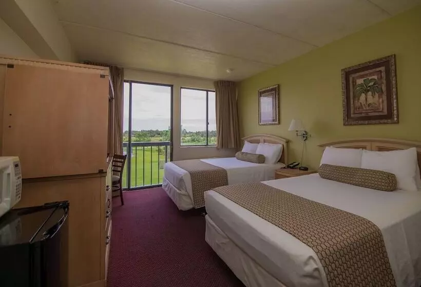 فندق Port Labelle Inn & Conference Center