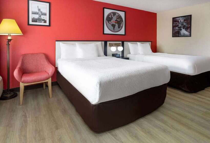 فندق Ramada By Wyndham Rome / Verona