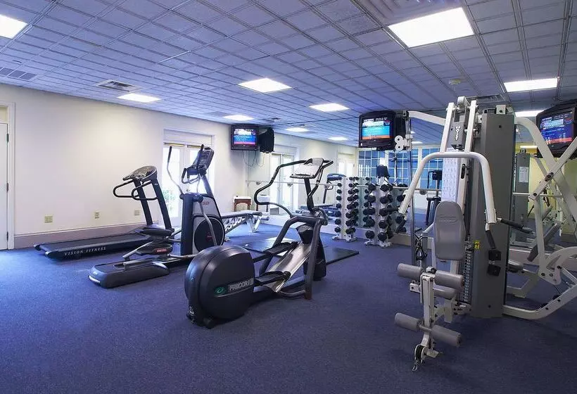 هتل Nittany Lion Inn