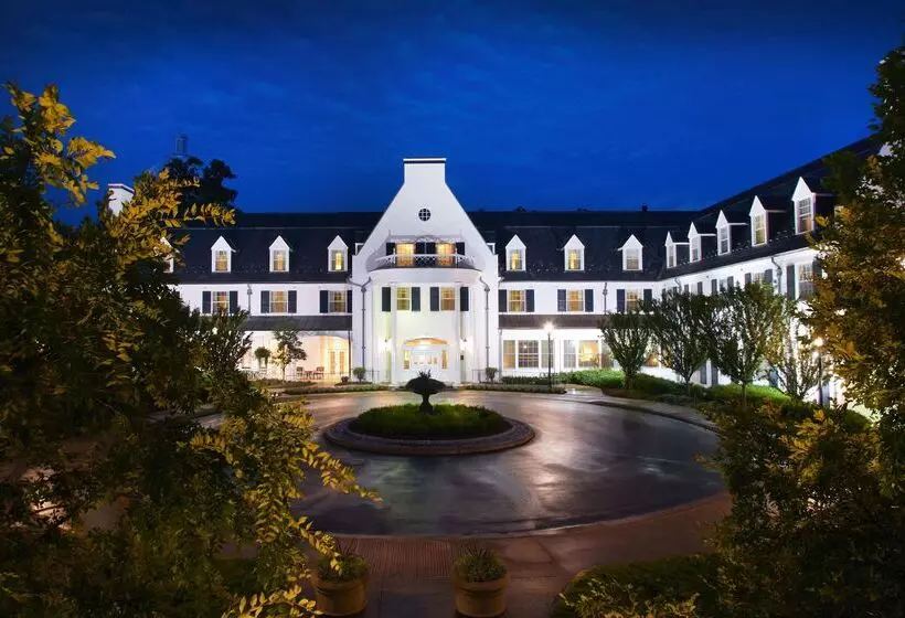 هتل Nittany Lion Inn