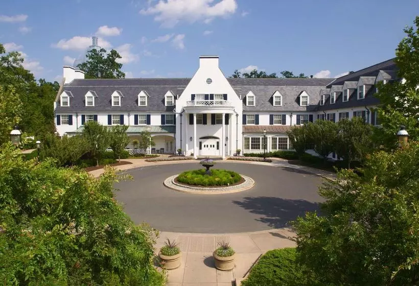 هتل Nittany Lion Inn