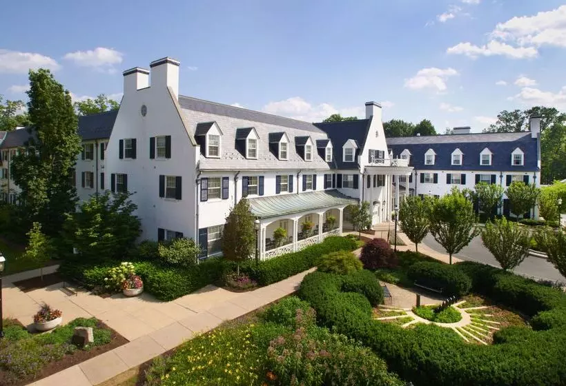 هتل Nittany Lion Inn