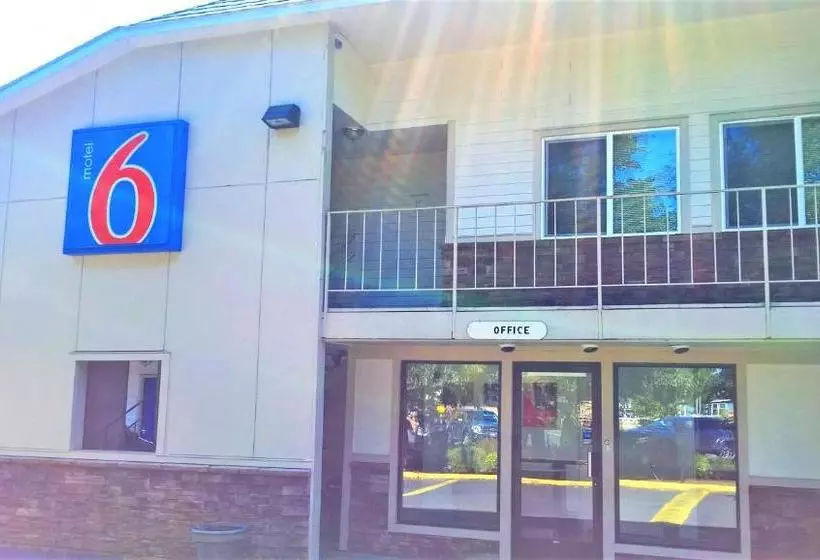 Motel 6 Mcminnville, Or