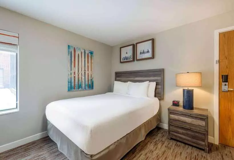 Park Plaza Resort, Ascend Hotel Collection