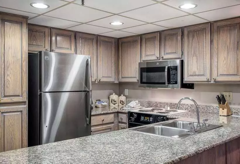 Park Plaza Resort, Ascend Hotel Collection