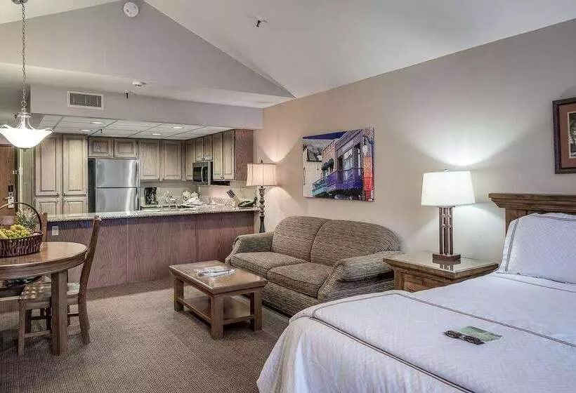 Park Plaza Resort, Ascend Hotel Collection