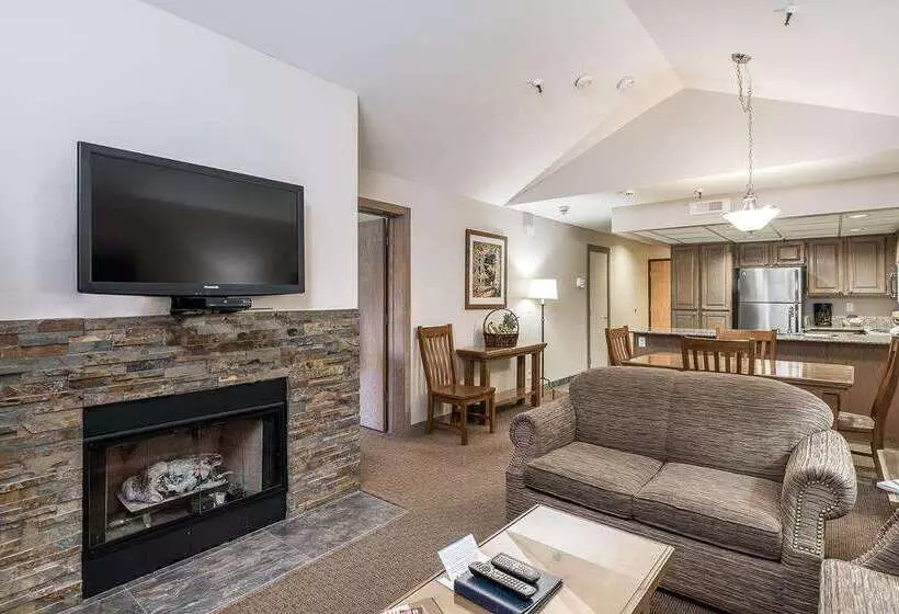 Park Plaza Resort, Ascend Hotel Collection