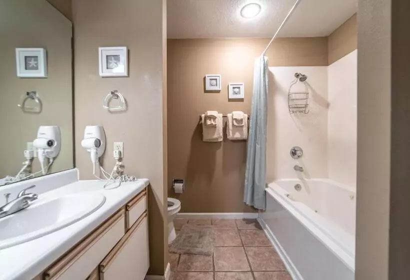 Pointe Royale Golf Resort