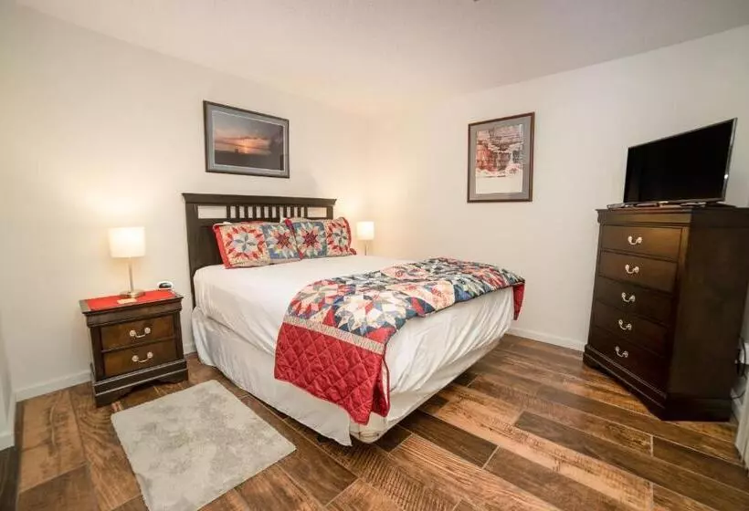 Pointe Royale Golf Resort